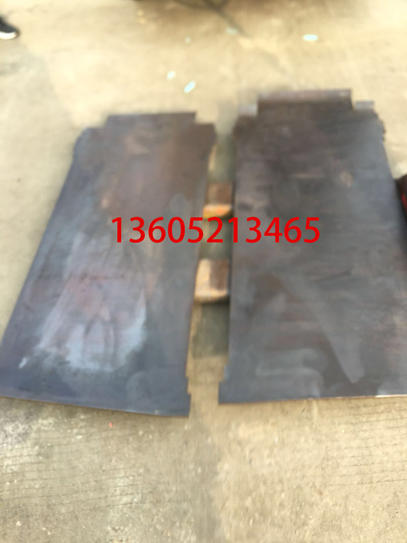 Fogler S1800-2HD paver with two pieces at the fron