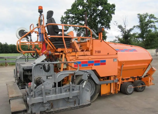 Remanufacturing of used Vogele 1203 pavers