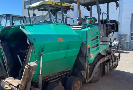 Remanufacturing used V ö gele Super 1303-3i paver