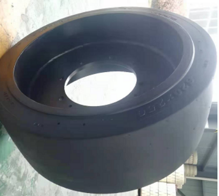 Milling machine front wheel (including hub) part n