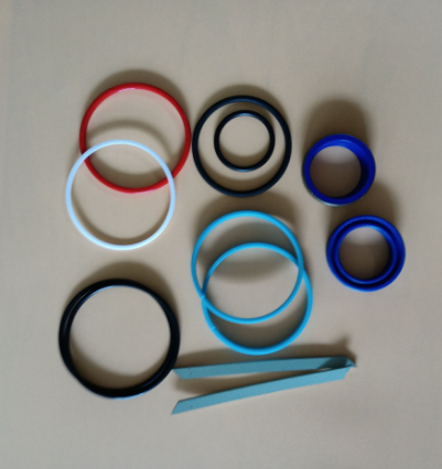 Wirtgen Mill Swing Cylinder Repair Kit (596) Part 