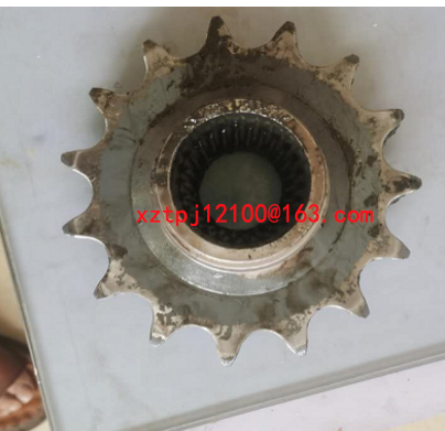 Imported paver scraper lower sprocket, 461006224