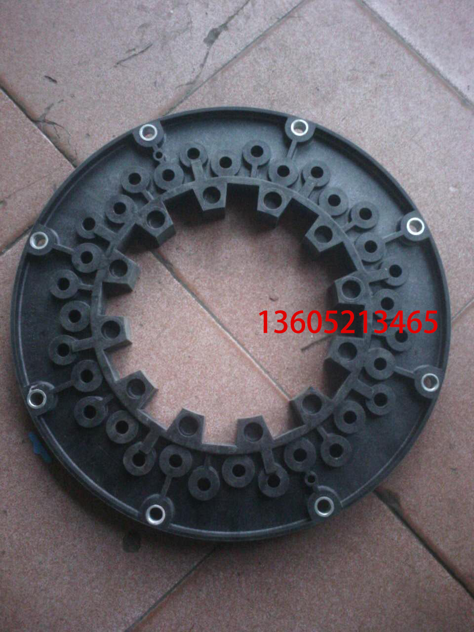 Spreader accessories engine flywheel connecting pl
