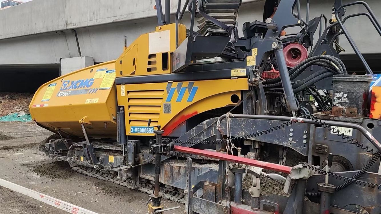 XCMG 903 telescopic board paver, second-hand paver