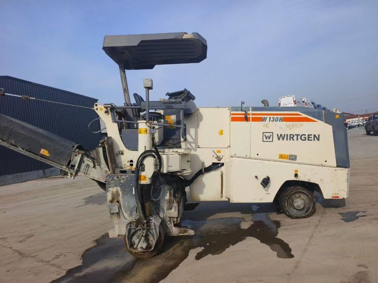 One second-hand Wittgen W130 milling machine