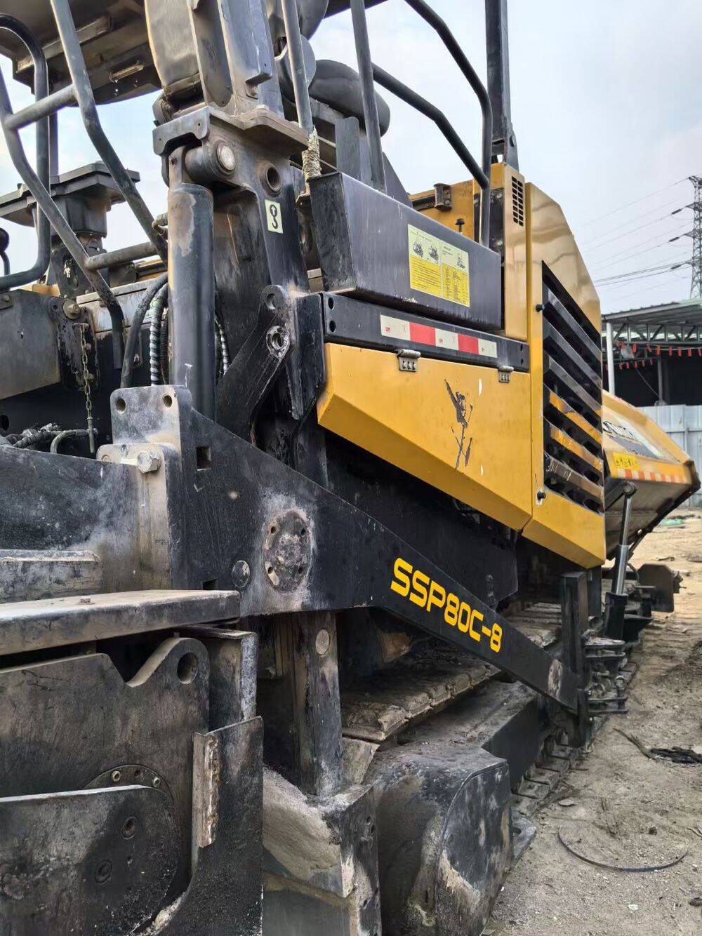 Second hand Sany 80C8 telescopic plate paver