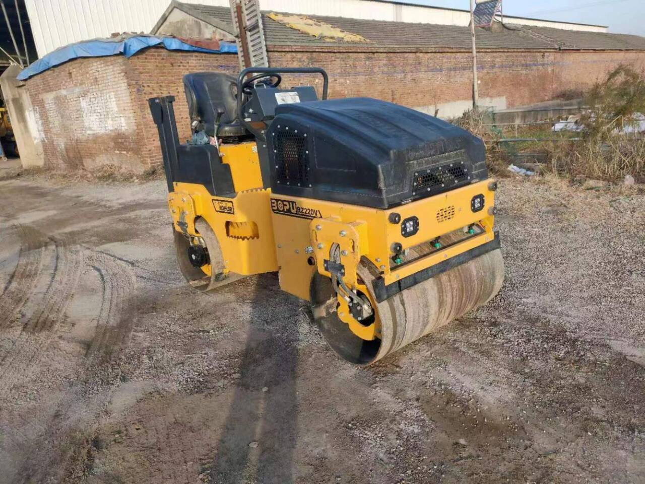 Second hand Popper 2.5-ton double drum roller