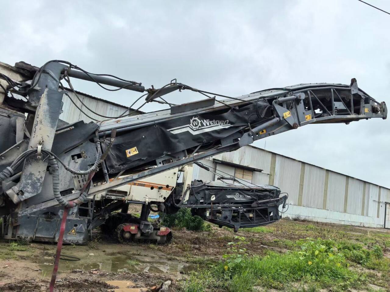 A second-hand Wirtgen W2000 milling machine