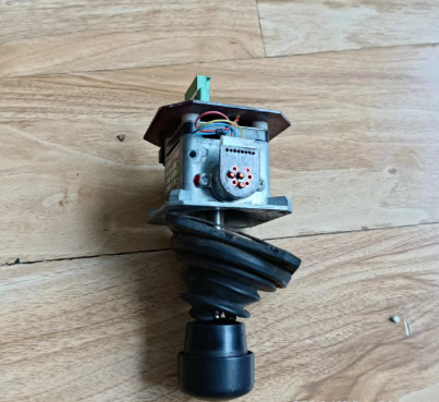 Paving machine walking controller part number A35C