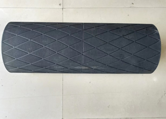 Milling machine feed belt support roller 2091189