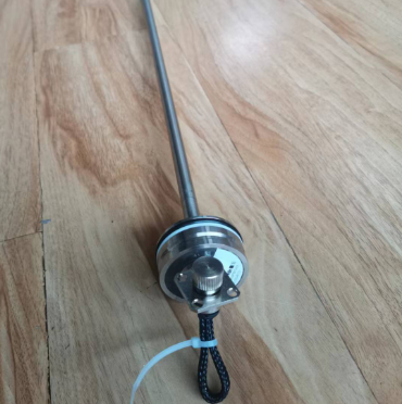 Sensor for the lifting cylinder of the side plate 