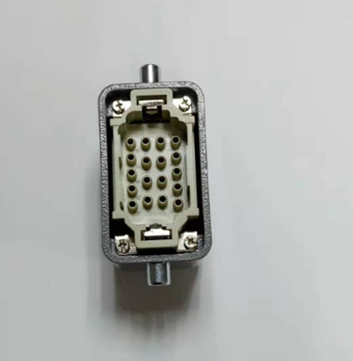 The heating electrical box plug for the paving mac